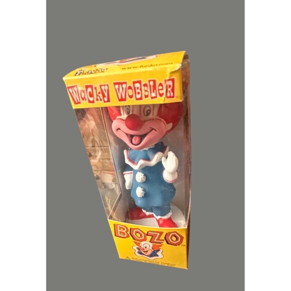 FunKo Bozo The Clown Wacky Wobbler Bobblehead Vinyl Figure In Box - Picture 2 of 6